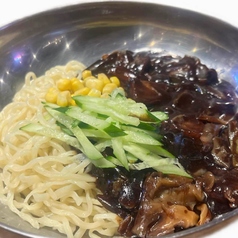 ジャジャン麺