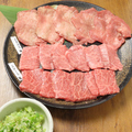 料理メニュー写真 かないや焼肉盛り（上）