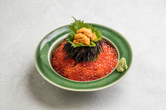 極みうにくら丼（雲丹いくら丼）