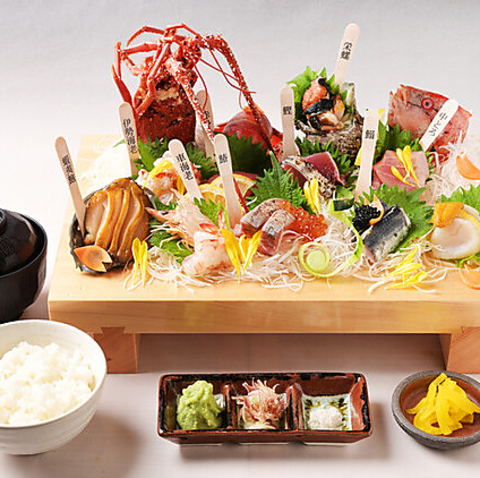 三重県産の霜降りマグロ・国内流通わずか2％の桑名産天然蛤などを地酒と共に！