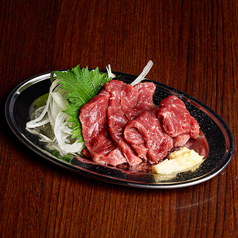 4.◎屋台の馬刺し 赤身