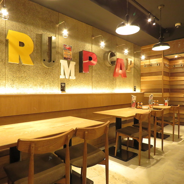 神田の肉バル ランプキャップ RUMP CAP 池袋西口店の雰囲気1