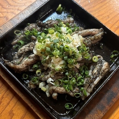 沖縄県産やんばる鶏のねぎ塩セセリの火柱焼き