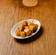 店内仕込みのポテトフリット