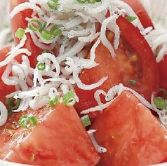 トマトしらすたっぷりサラダ