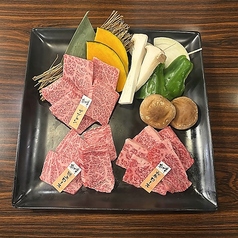 オリーブ牛ロース盛合せ