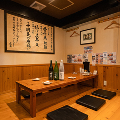 【座敷のご利用歓迎♪】ゆっくり飲みたい宴会に♪6名様用座敷ですが、短辺の席をご利用で7名様でのご利用も可能です！