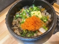 料理メニュー写真 鮭ときのこの土鍋ご飯