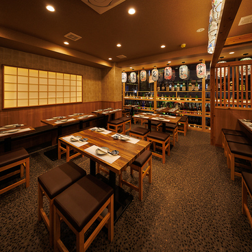 居酒屋 魚仙人 新橋店の雰囲気1