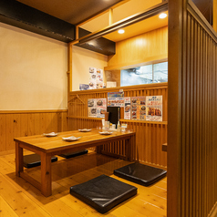 【座敷のご利用歓迎♪】ゆっくり飲みたい宴会に♪4名様用座敷です◎短辺の席をご利用で5名様でのご利用も可能です！
