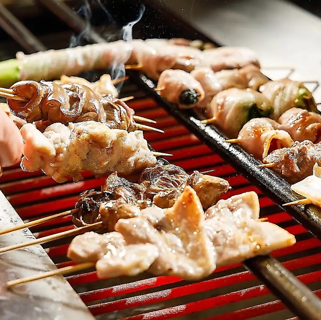 鍋・ぶりしゃぶ・海鮮はもちろん串焼きにも自信あり！一本一本丁寧に串打ちしております