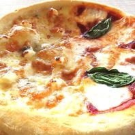 シェフのこだわりピザ