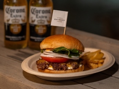 和牛を使用したオリジナルハンバーガー