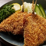 その日の気分でお選びいただけるよう豊富なランチメニューをご用意。ご飯・生卵・お惣菜お替り自由。