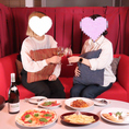 【デートにもおすすめ】オシャレな店内はデートにもおすすめです◎楽しい時間を共有できるので、二人の距離もさらに近づいちゃうかも！？また、合コンや女子会などにもおすすめ！<ハイコスパイタリアン×お酒>で盛り上がり要素もバッチリ♪
