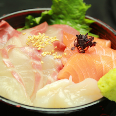 まかない海鮮丼