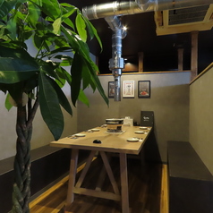 広々としたお席は家族連れにも大人気。【#北海道#旭川#焼肉#豊岡＃炭火焼肉＃炎＃肉#うずまきソフトクリーム#牛タン#カルビ＃アブリーノ#宴会#デート#女子会#誕生日#記念日#個室#家族#子連れ#体験#飲み放題#旭山動物園#海鮮#ジンギスカン#居酒屋】