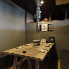 お洒落な店内はデート・記念日・誕生日などにも◎【#北海道#旭川#焼肉#豊岡＃炭火焼肉＃炎＃肉#うずまきソフトクリーム#牛タン#カルビ＃アブリーノ#宴会#デート#女子会#誕生日#記念日#個室#家族#子連れ#体験#飲み放題#旭山動物園#海鮮#ジンギスカン#居酒屋】