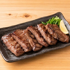 厚切り牛舌炭火焼き