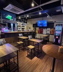 テーブル2名席6席