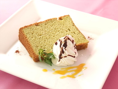 専門店が贈る究極の卵料理。カフェ限定スイーツ無料！