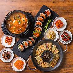 様々な韓国料理を取り揃えております！