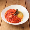 料理メニュー写真 茄子とベーコンのトマトソースオム！