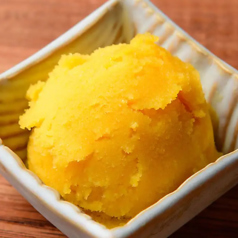 トゥロワムスカテールの季節のジェラート