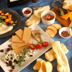 チーズと生はちみつBeNe　アスナル金山の写真2