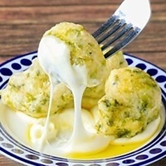 ふわふわ青のりゼッポリーニ　～とろーりチーズソース～