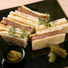 A5 黒毛和牛のビーフカツサンド