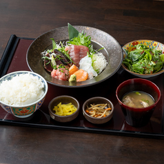 ランチでも漁十八番の質の高いお食事をご提供◎