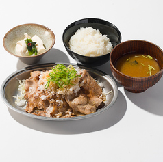 一番酒場 あぶりどりバリ鳥のおすすめランチ2