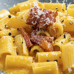自家製パンチェッタの黄金カルボナーラ【ラ・モリサーナ メッツィリガトーニ】