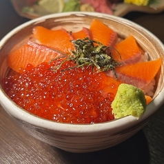 サーモンといくらの親子丼！！！の写真
