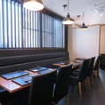 当店は全席禁煙となっております。お客様に快適で清潔な環境でお食事を楽しんでいただくため、喫煙はご遠慮いただいております。皆様にとって心地よい空間を提供できるよう努めておりますので、どうぞご理解とご協力をお願いいたします。