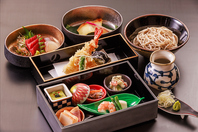 日々の喧騒を忘れ、心和む日本料理を楽しめる場所