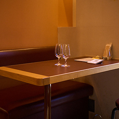 低いテーブル席もあるので、小さなお子様も座れます！※ソファー席は1席のみ