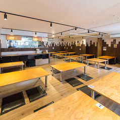 40名様~貸切可!最大100名様OKの大宴会場。