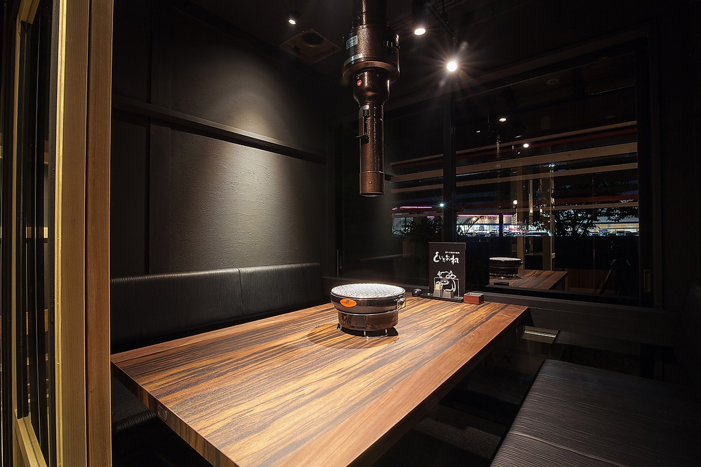 少人数でも個室を利用できます。