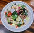 料理メニュー写真 本日の季節野菜と三浦野菜を使ったサラダ ！