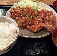 ちゃんと、ランチ定食もやってます！！