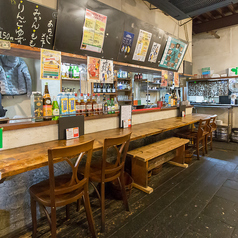 1名様から利用可。スタッフと話せる特等席。サク飲みに。