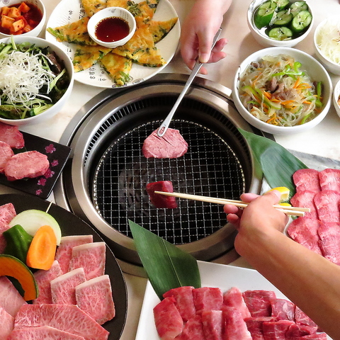 店主こだわりのお肉を自家製ダレで召し上がれ！その他韓国料理も豊富にございます！