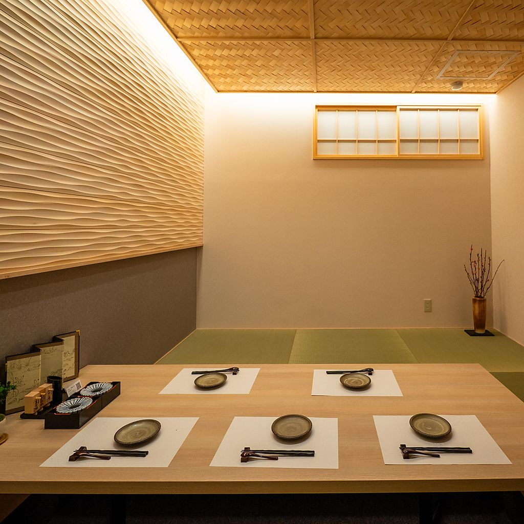 こだわりの和モダンで彩られたVIPルームもございます！