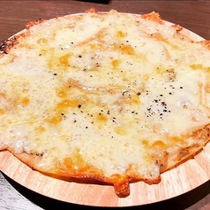 花畑牧場のラクレットチーズピザ