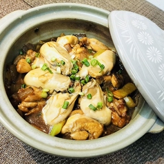 牡蠣と鶏肉の土鍋煮込み