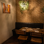 店内は洗練されたスタイリッシュ空間。女子会・記念日お祝い・デートにぴったりです♪