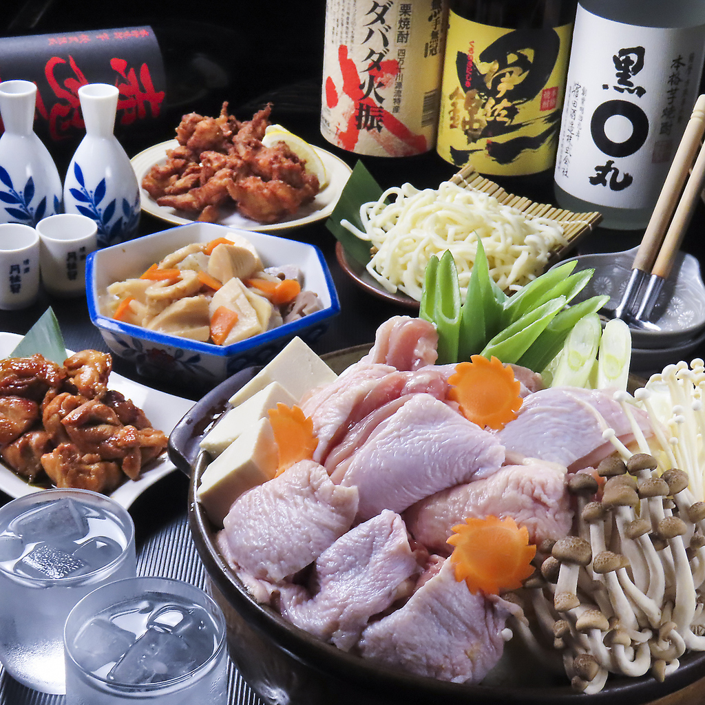 冬はやっぱりお鍋。個室でお鍋を囲んで仲良くワイワイ。2時間飲み放題付きで大満足。