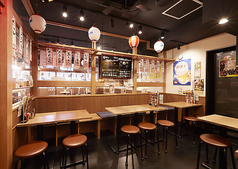 居酒屋らしい明るい雰囲気のテーブル席を各種ご用意しております。毎日のお食事やご宴会、お子様連れでのご利用も歓迎いたします☆